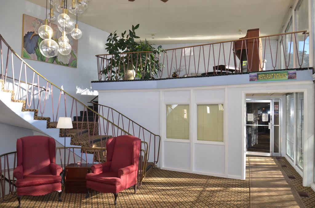 Red Carpet Inn & Suites Ebensburg Zewnętrze zdjęcie